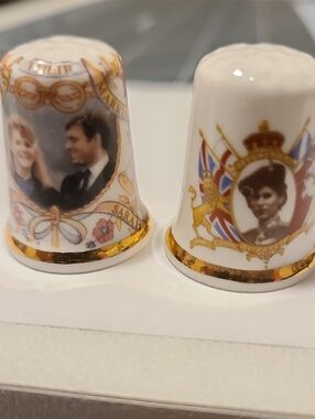 Finsburg Fine Bone China Thimbles. Mafe In England Queen Marrage